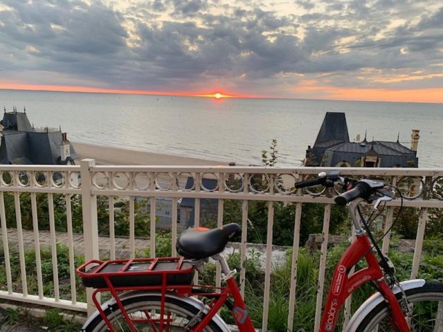 L'Appartement Vue Mer De La Villa Des Rosiers - Trouville Sur Mer Exterior foto