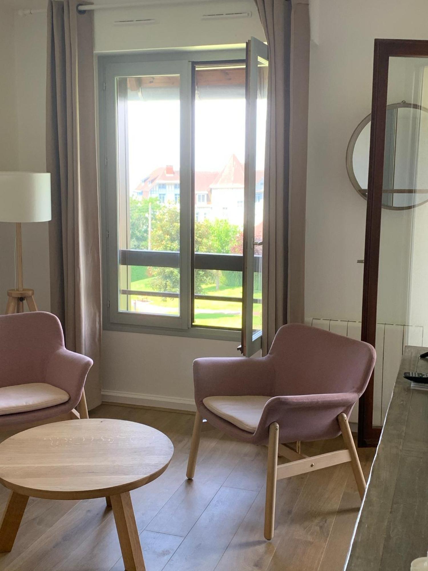 L'Appartement Vue Mer De La Villa Des Rosiers - Trouville Sur Mer Exterior foto